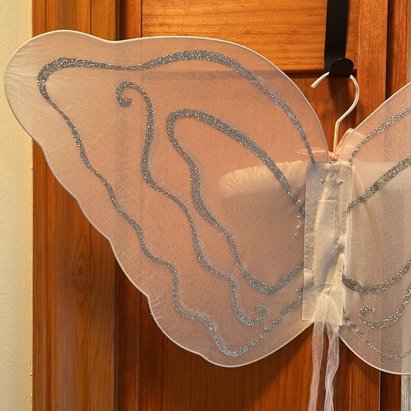 White Pixie Halloween 2 piece costume,used as Angel for Christmas pageant - Picture 8 of 12